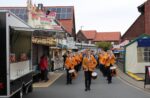 Der Koping-Musikcorps-Werl bringt die Gladiatoren zum Fass